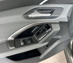 Audi Q5L Exclusive — фото 12