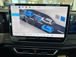 Volkswagen Tiguan L Pro R-Line Premium — фото 10