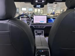 Volkswagen Tiguan L Pro R-Line Premium — фото 13