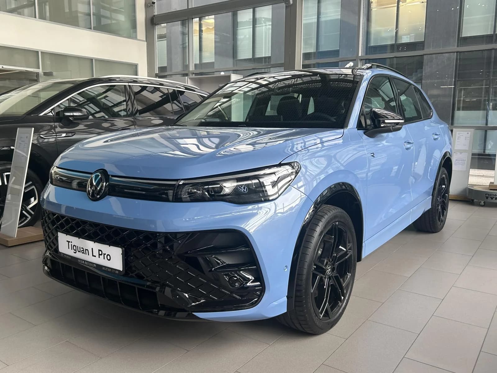 Volkswagen Tiguan R-Line Premium