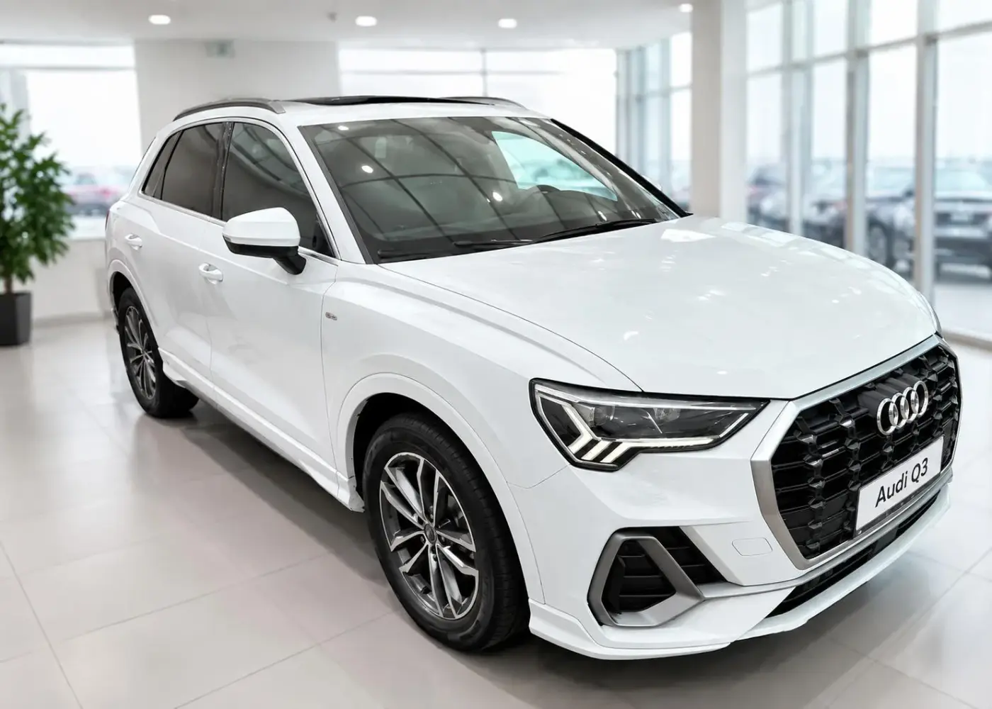 Audi Q3 2021 с пробегом — фото 1